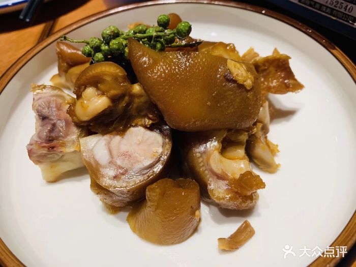 姜君·千岛湖鱼头馆(金桥店)冰皮猪手图片