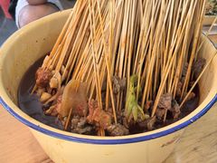 -拈签一笑黄牛肉辣卤串串