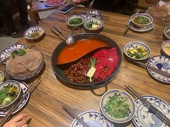 -旧街市鲜货老火锅(大光路店)