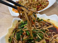 麻辣鸡丝-洪霞餐馆