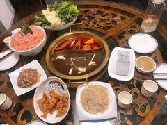 -小天鹅火锅·一线江景洪鼎旗舰店(洪崖洞店)