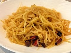 -有红鸡毛店·川菜(建设路店)