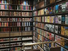 -钟书阁(群光广场店)