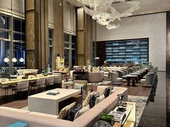 -深圳国际会展中心希尔顿酒店(前海华发冰雪世界店)