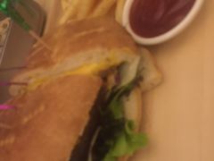 -LENBACH兰巴赫西餐啤酒坊(大连星海广场店)