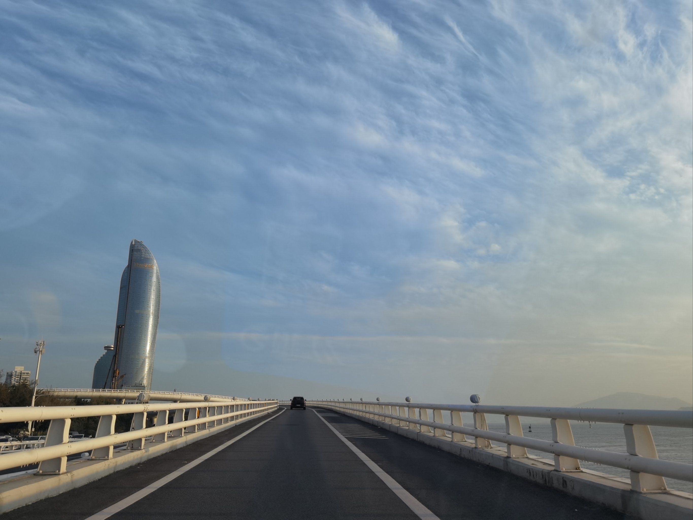 沿着海岸线漫步,厦门沿海大道的别样风情