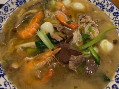 -邱芳粉店(迎宾大道旗舰店)