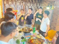 -玩坞轰趴馆·户外团建聚会主题生日派对馆(世豪广场店)