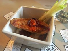 -穹六人间 people 6(岳阳路店)