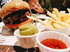 -The Habit Burger Grill 哈比特汉堡(复兴soho店)