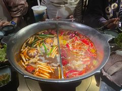 -湊湊火锅·茶憩(新中关购物中心店)