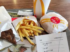 双层吉士汉堡-麦当劳(东急新天地店)