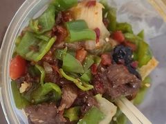 -歹歹的加个面过油肉拌面