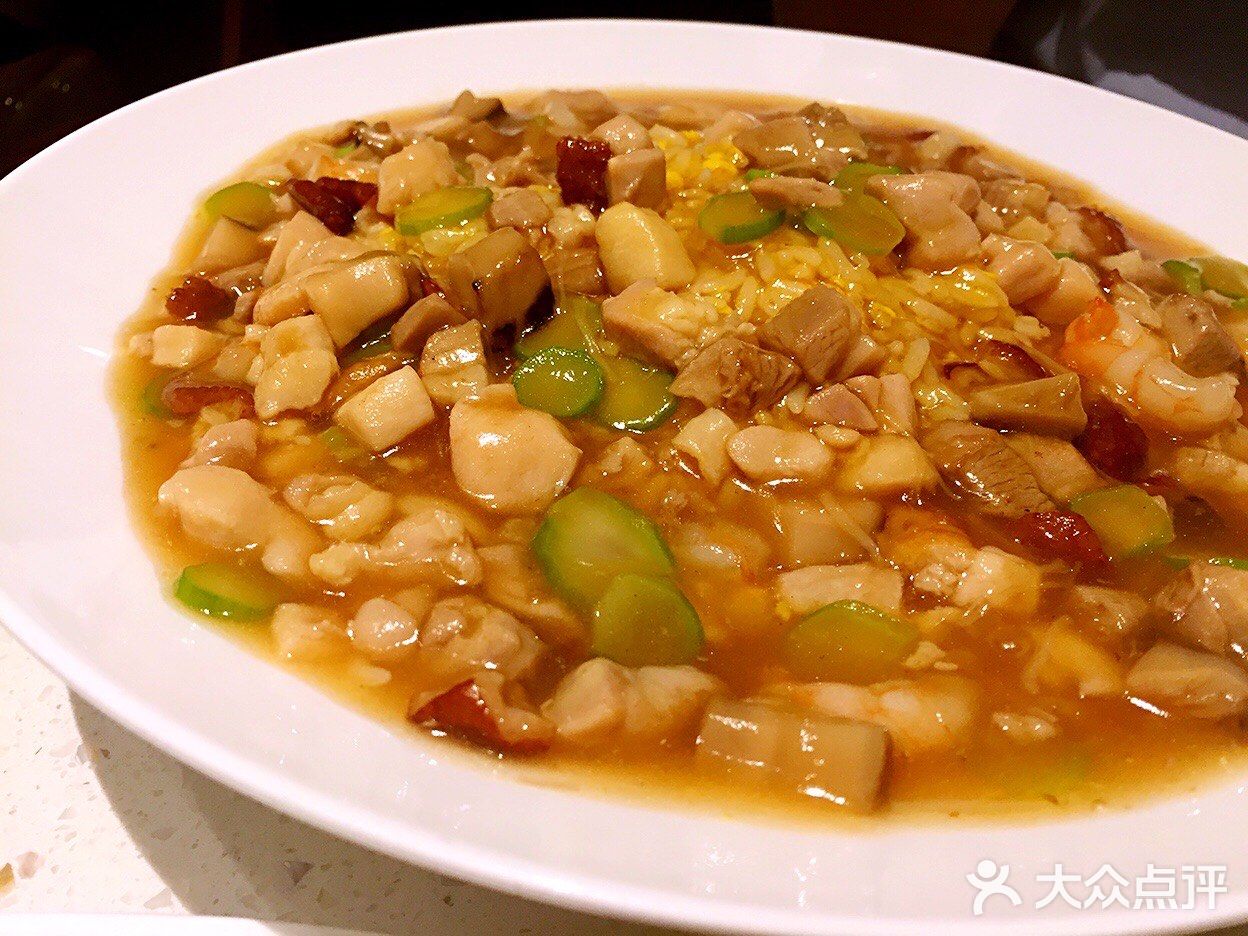 御宝轩品粤菜｜聚会嗨饮果立方