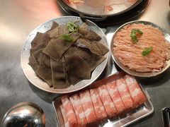 -鹿鸣山草本茶香火锅(园西路店)