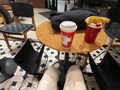 -星巴克(上海虹桥新天地二店)