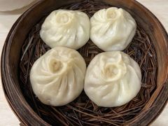 -老西白点心店