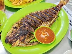 烧鸡鱼-明记烧鱼美味店