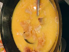 -鲜入围煮花胶鸡海鲜火锅