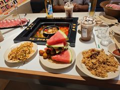 -老牌坊云南鱼豆花火锅(哈西万达店)