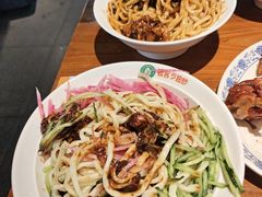 -老天桥酱肉烧饼夹肘子(天桥店)