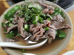 -大众跷脚牛肉馆·非遗传承单位(峨眉山店)