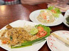 -Dang restaurant (patong phuket)