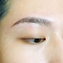 -一个差评成就的纹眉店