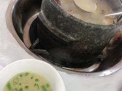 -鲁朗纳麦石锅鸡庄园
