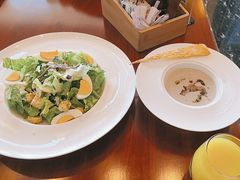 -东西风牛排馆周末烧烤自助(首都机场希尔顿店)
