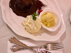 巧克力蛋糕-中央咖啡馆