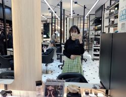 -HAIR CORNER