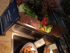 -大中华希尔顿酒店-念自助餐·嗨啤·小龙虾
