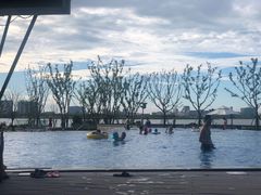 -上海滴水湖皇冠假日酒店