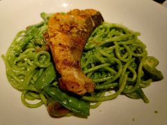 菠菜三文鱼意面-Magnet磁食(愚园路店)