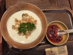 -银米·云南传统过桥米线(双廊黑金冠店)