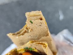-正宗杂粮煎饼香软鸡蛋饼