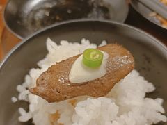 -肉甲韩国木炭烤肉(新壹街1店)