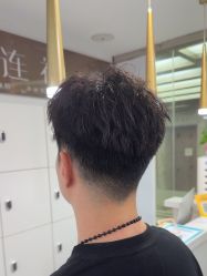 -镁连社·美联社