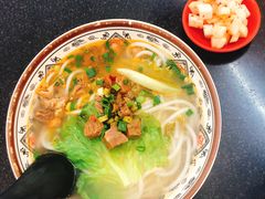 -丫丫桂林米粉(学府店)
