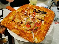 雪花芝士四合一披萨-必胜客(远大路店)