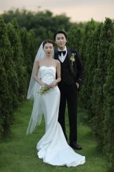 -喜爱高定婚纱摄影