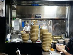 -亮亮面馆(经六路店)