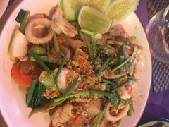 -Pakwan Restaurant & Bar