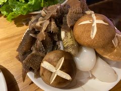 -韩京炭火烤肉自助料理(柯桥万达店)