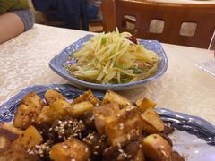 -维吾尔餐厅(宜山路店)