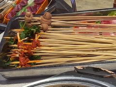 -钢管厂五区小郡肝串串香(蜀都万达店)