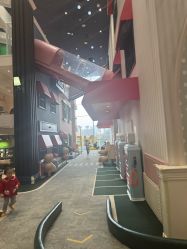 -奈尔宝·儿童乐园·亲子餐厅(华采天地店)