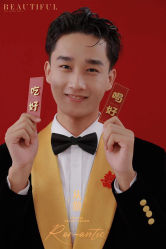 -伯爵婚纱摄影(光谷店)
