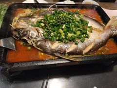 -夯鱼烤鱼·尔滨地标美食(国展店)